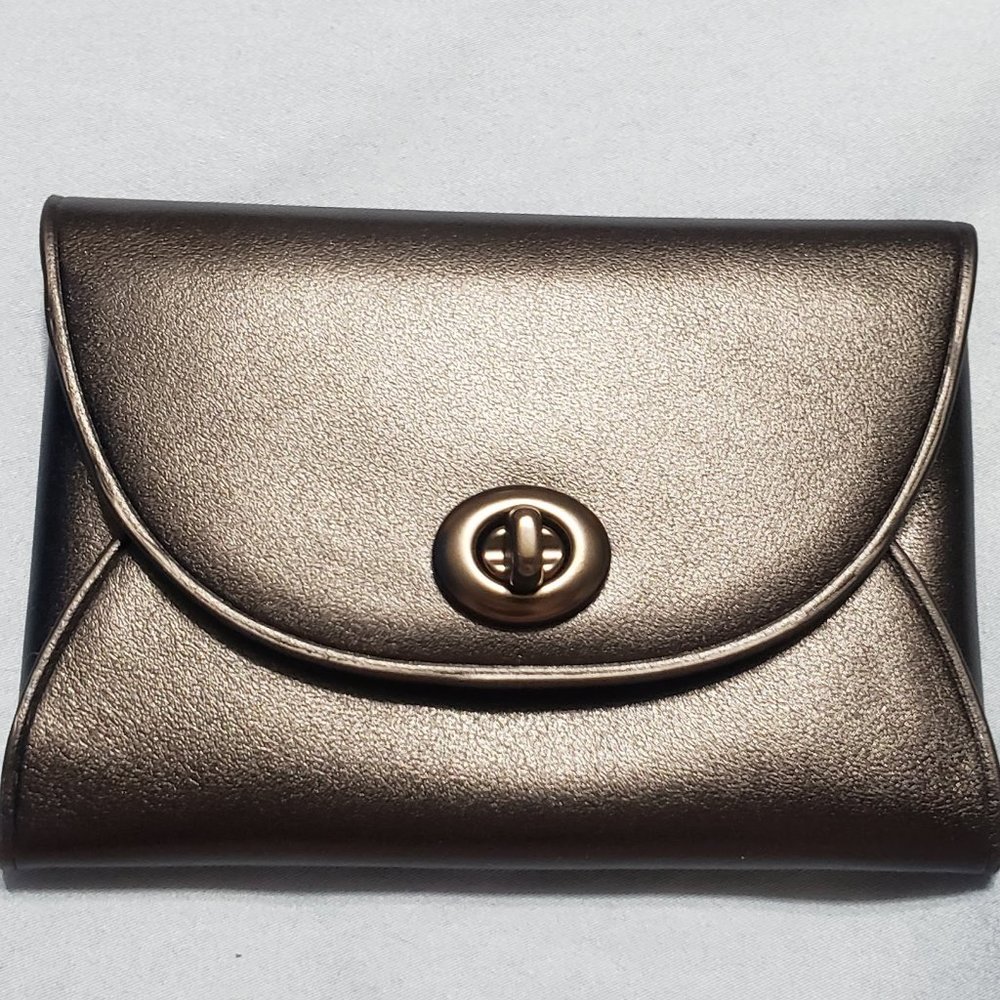 Coach Black Leather Turnlock Card Case